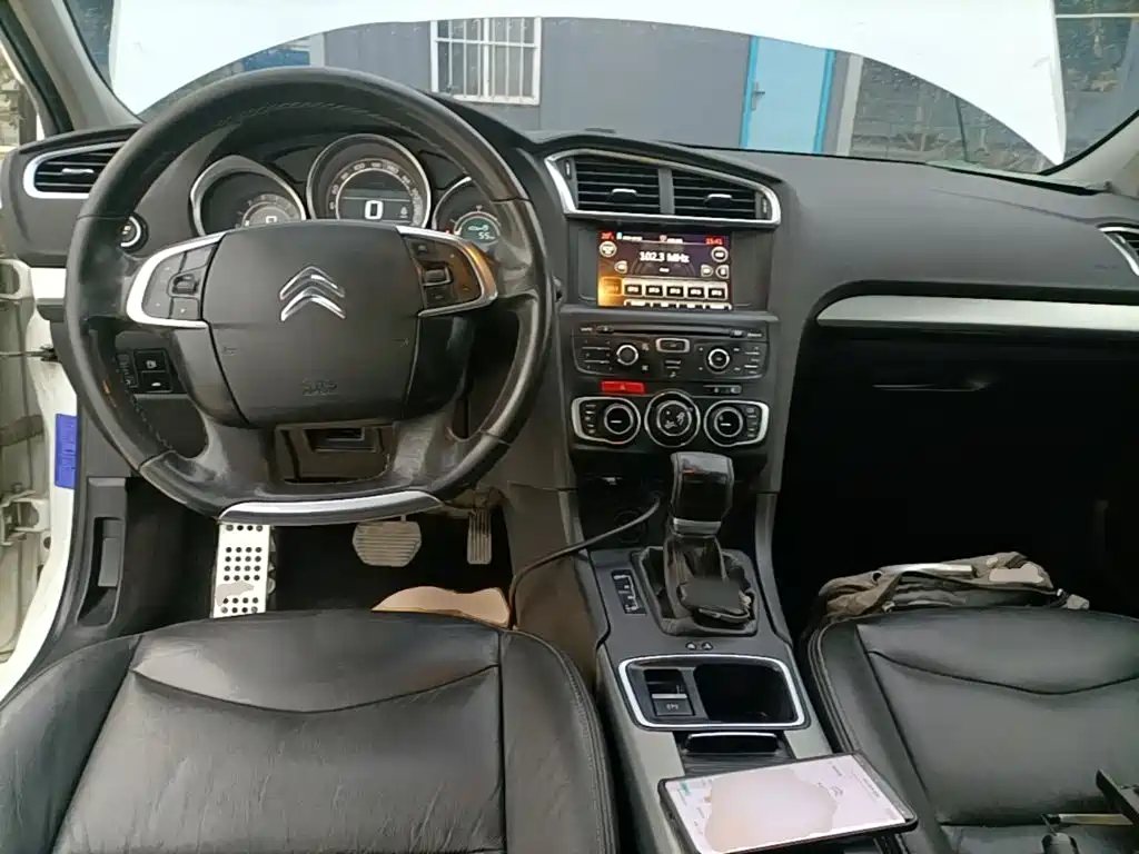Photo 10 - Citroën C4L