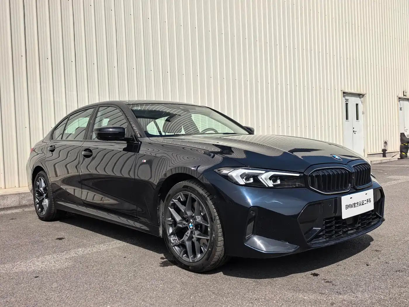 BMW 3 Series 2025 330Li M Sport Night Edition фото 3
