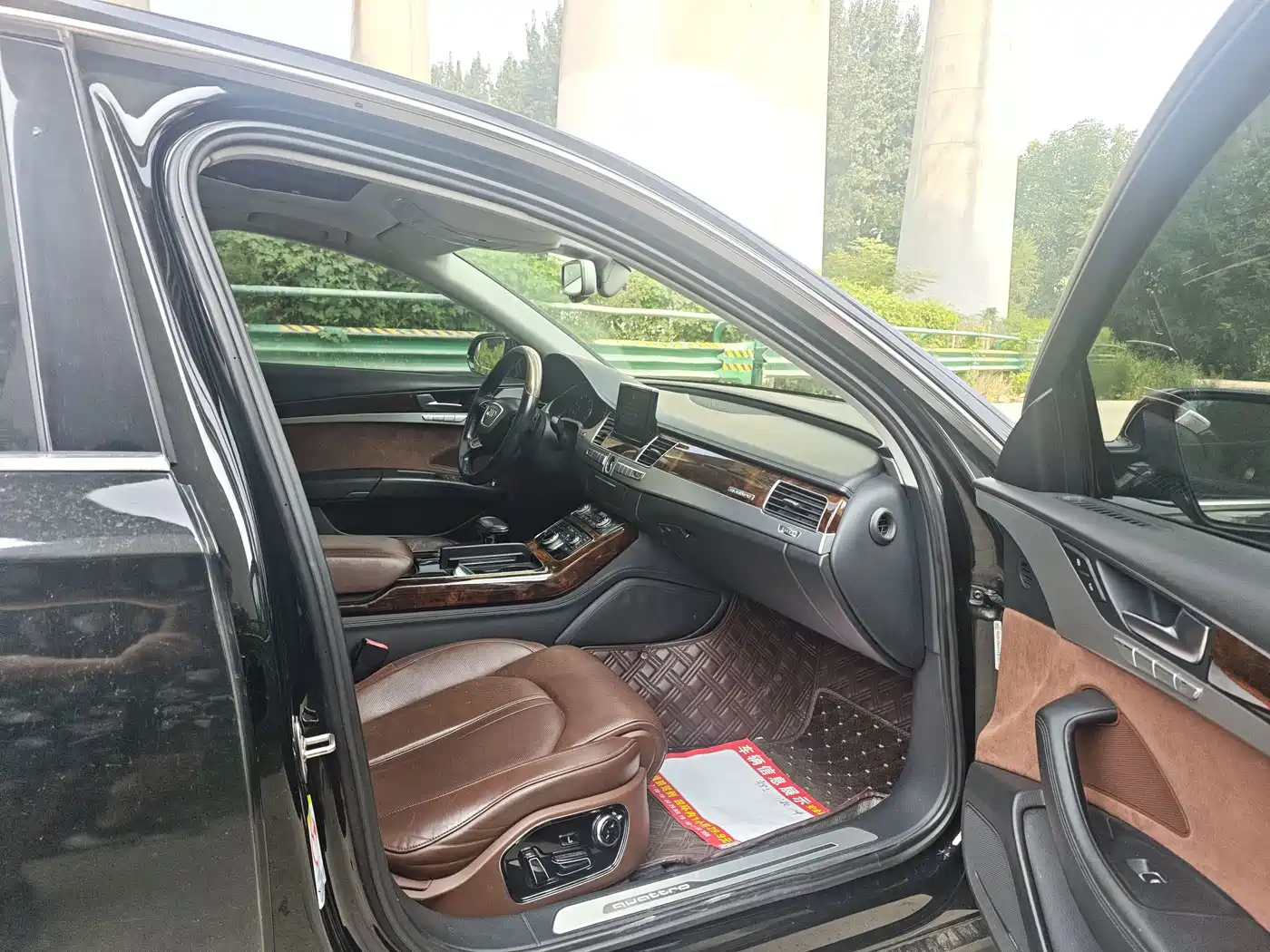 Фото 11 - Audi A8