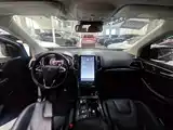 Photo 17 - Ford Edge