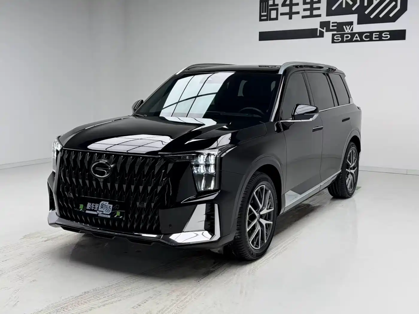 GAC Trumpchi Trumpchi GS8 2022 Dual Engine Series 2.0TM 2WD Premium Edition (7-Seater)