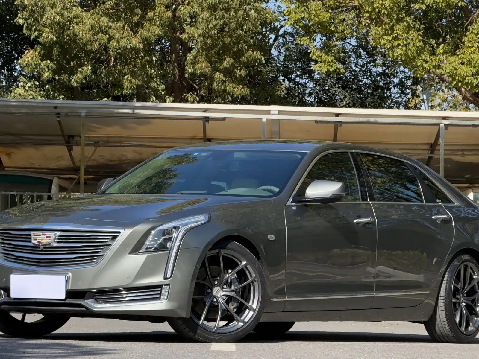 Фото 1 - Cadillac CT6