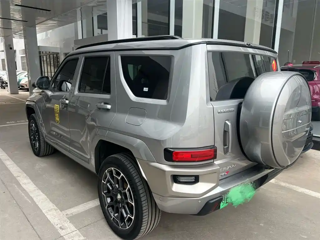 TANK TANK 700 NEW ENERGY