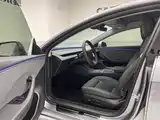 Фото 15 - Tesla Model 3