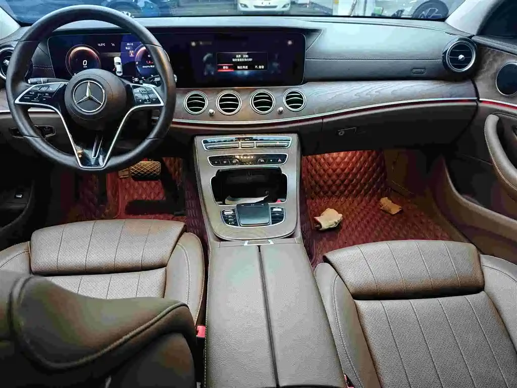  E CLASS