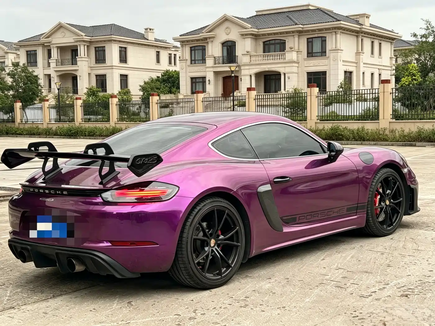Porsche 718 2018 Cayman 2.0T фото 9