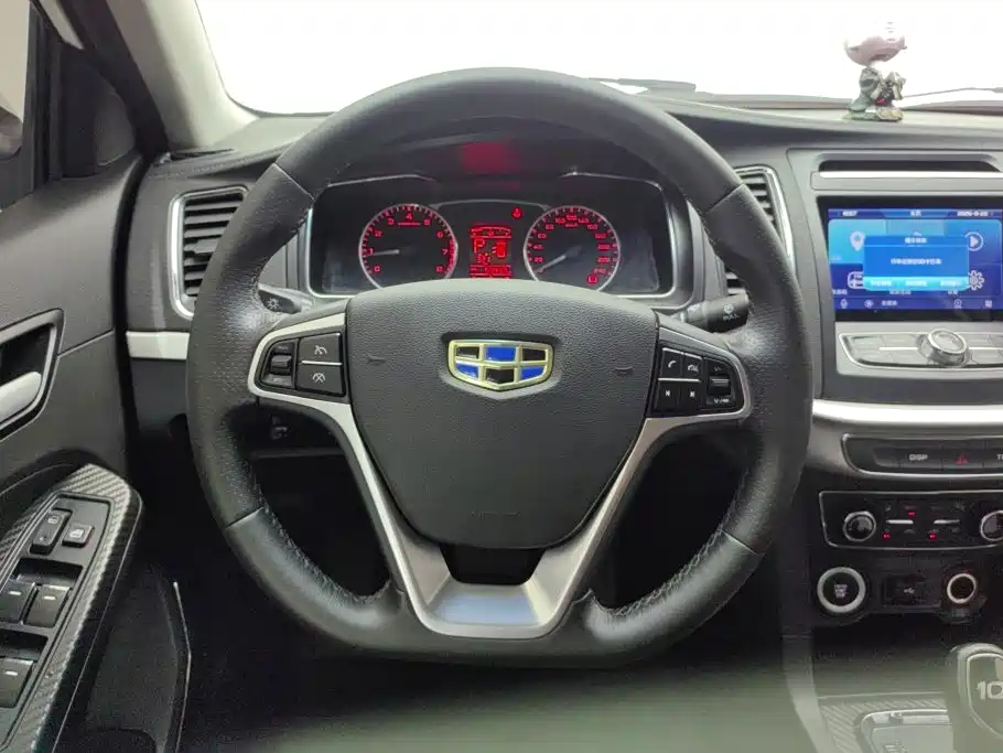 Фото 15 - Geely Vision