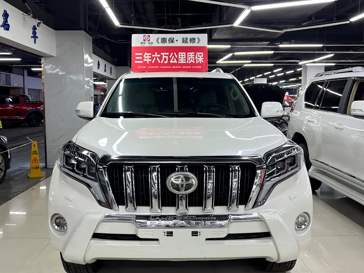 Toyota Prado (Import) фото 2