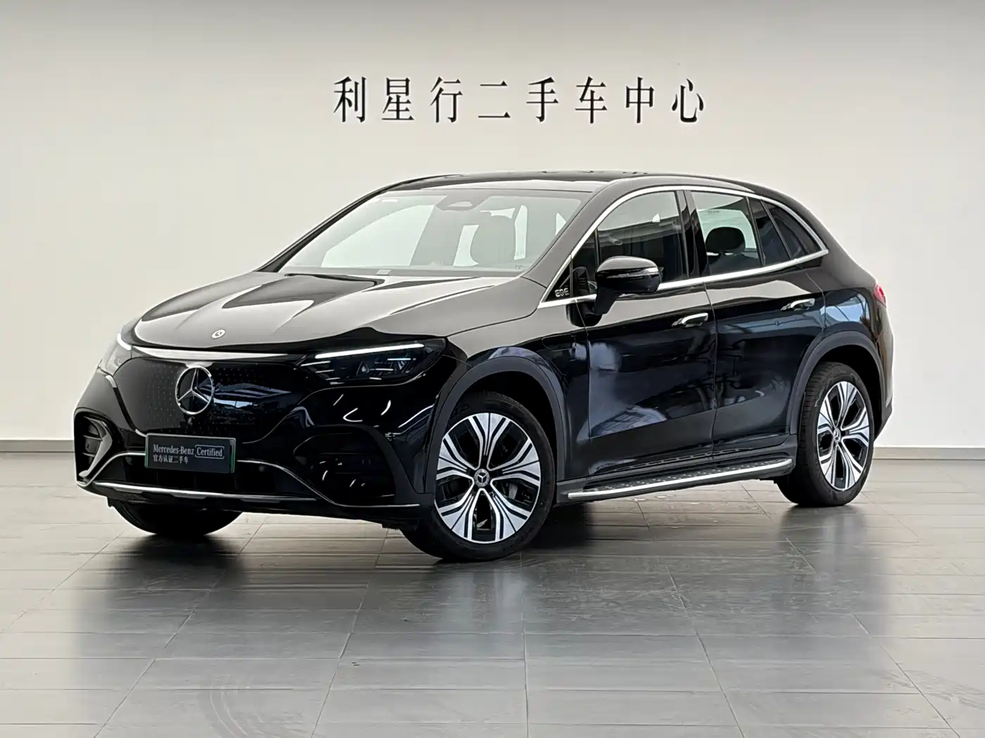 Mercedes-Benz EQE SUV