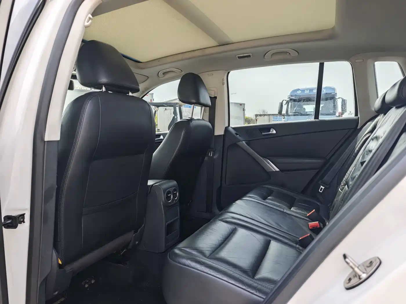 Volkswagen Tiguan 2012 1.8TSI Automatic 4WD Elite Edition фото 5