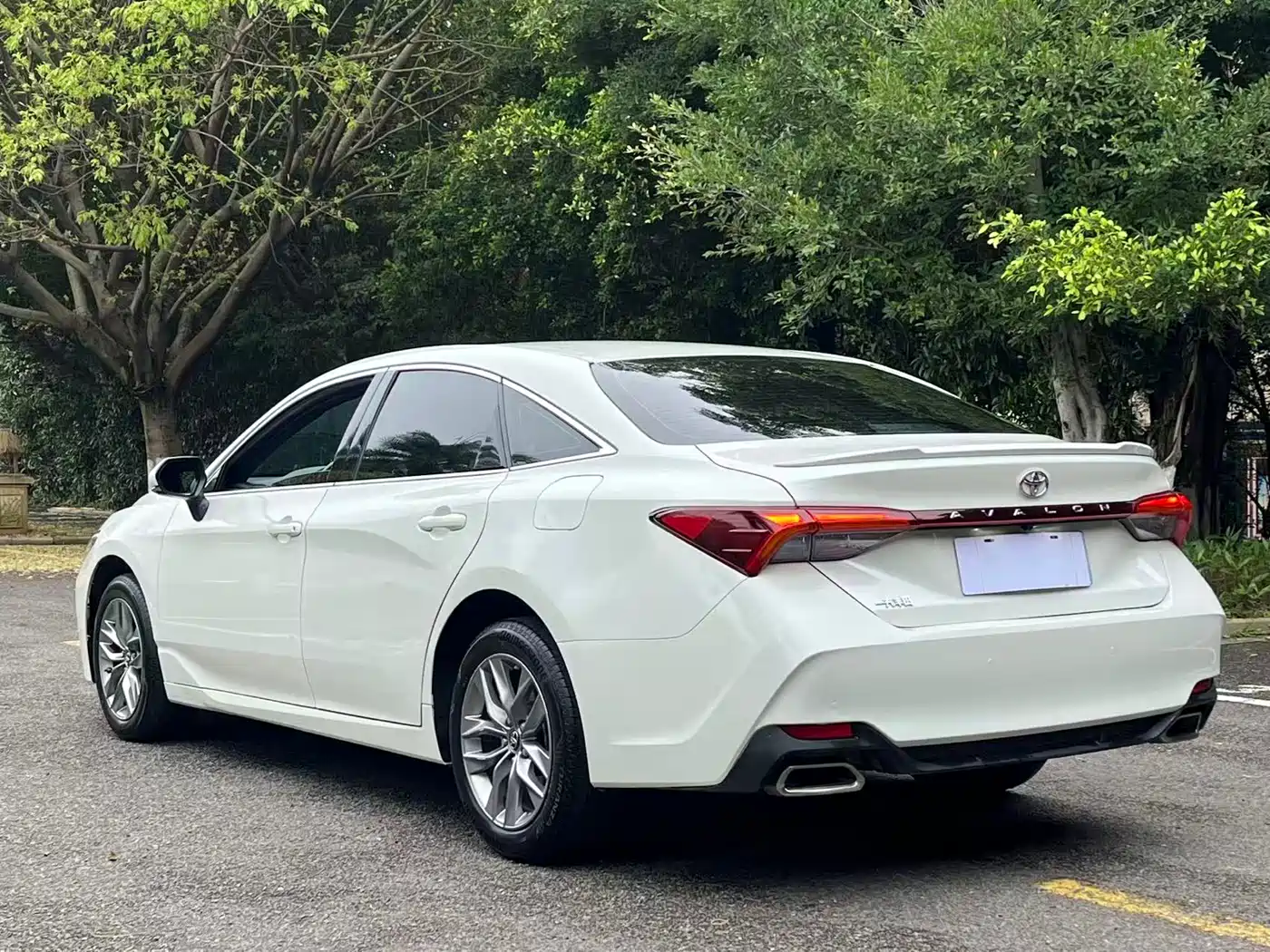 Toyota Avalon 2019 2.0L Progressive Edition (China VI) фото 7