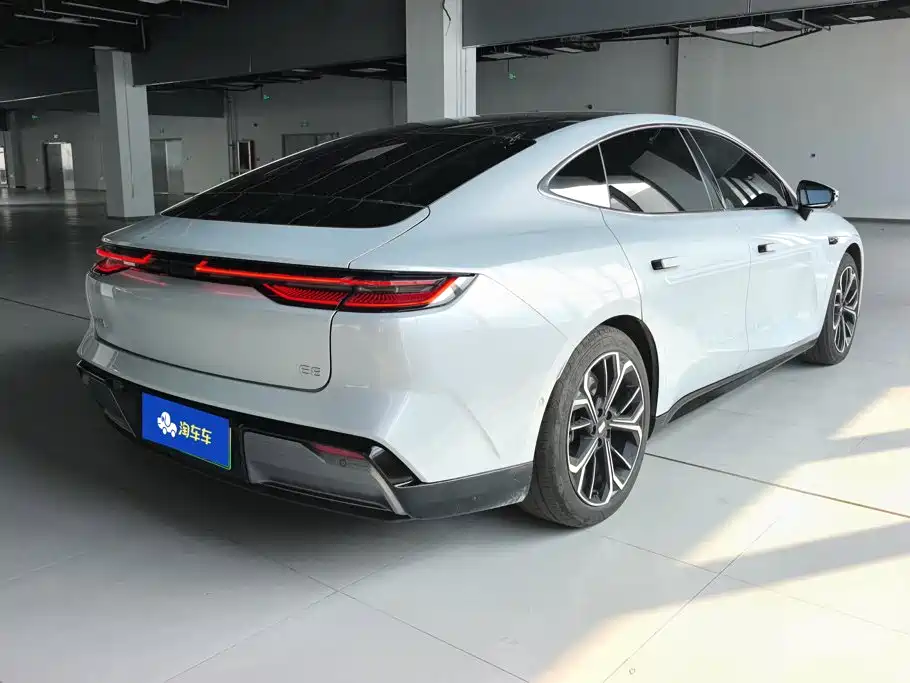 Geely Galaxy Galaxy E8 2025 2025 700km Long Voyage Smart Drive Edition