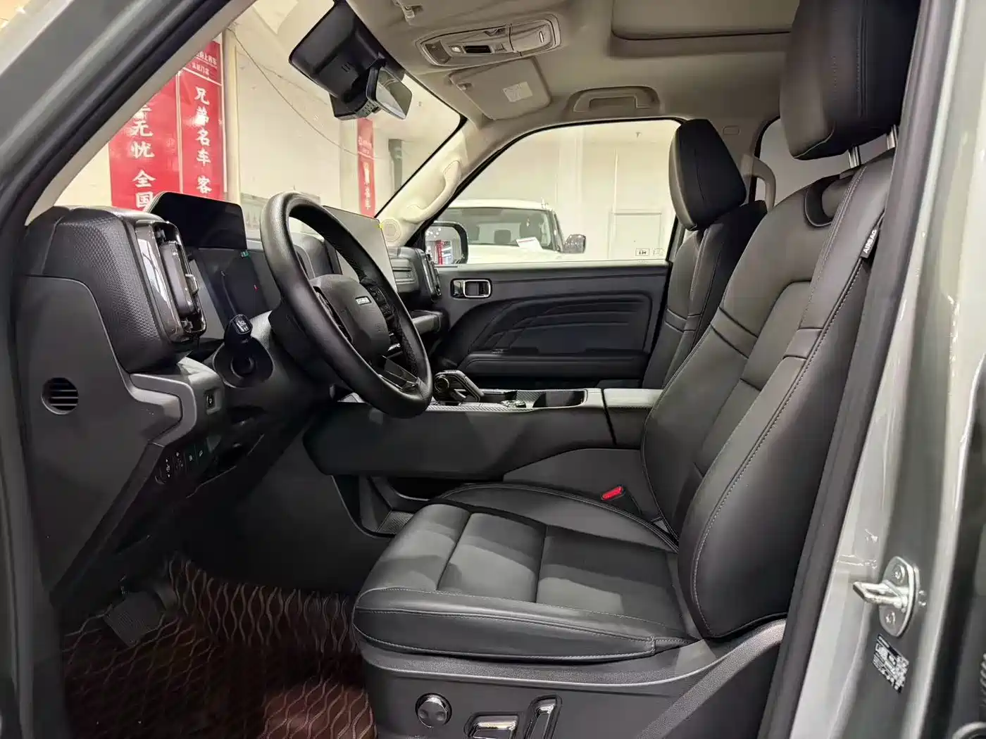 Photo 5 - Haval Meng Long NEV