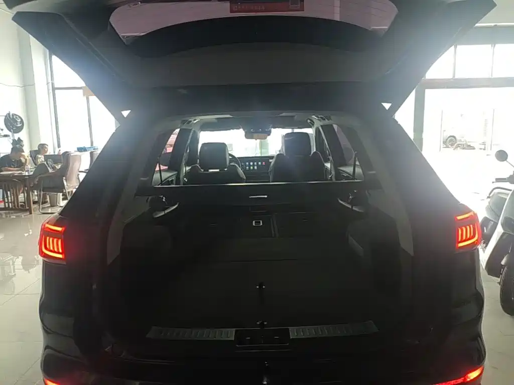 Chery Tiggo 8 PLUS 2021 2021 Model 290TGDI DCT Luxury Edition