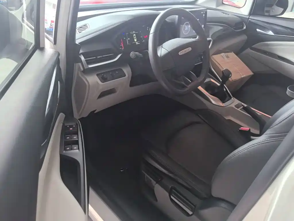 SAIC Maxus Maxus G50 2024 2023 Model 1.5T Manual Joyride A
