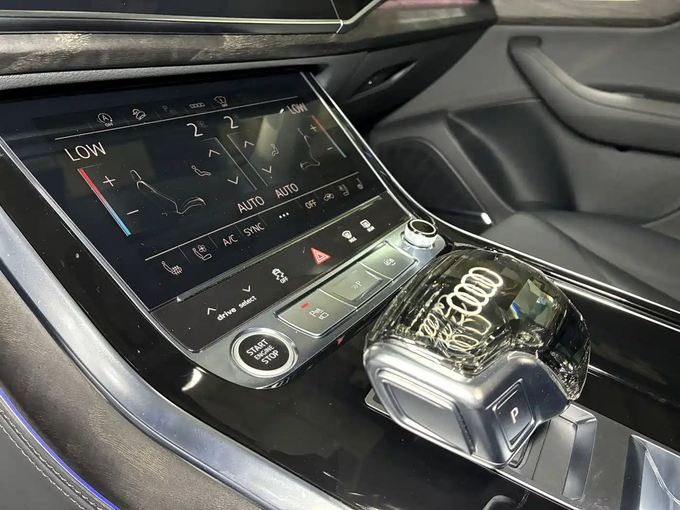 Audi Q8 2025 2023 55 TFSI Luxury Sport