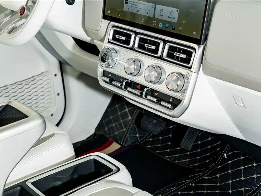 iCAR V23 2026 2025 Model Cyber Edition