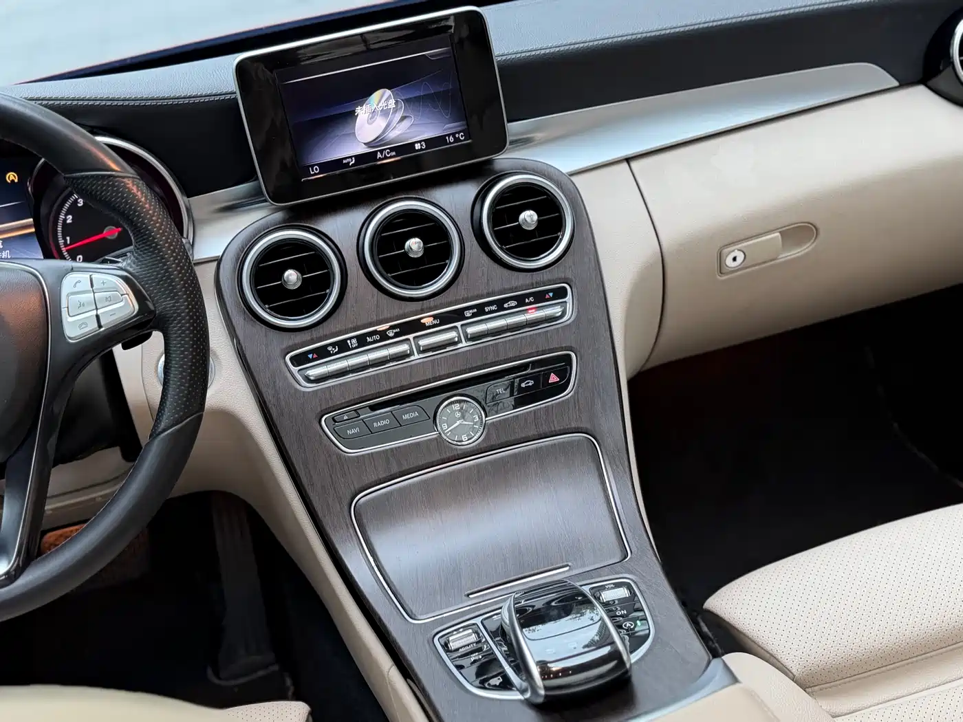 Mercedes-Benz C-Class 2015 C 200 L Sport фото 13