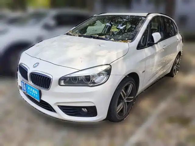 BMW 2 Series Touring 2016 218i Sport Design Package — фото 1