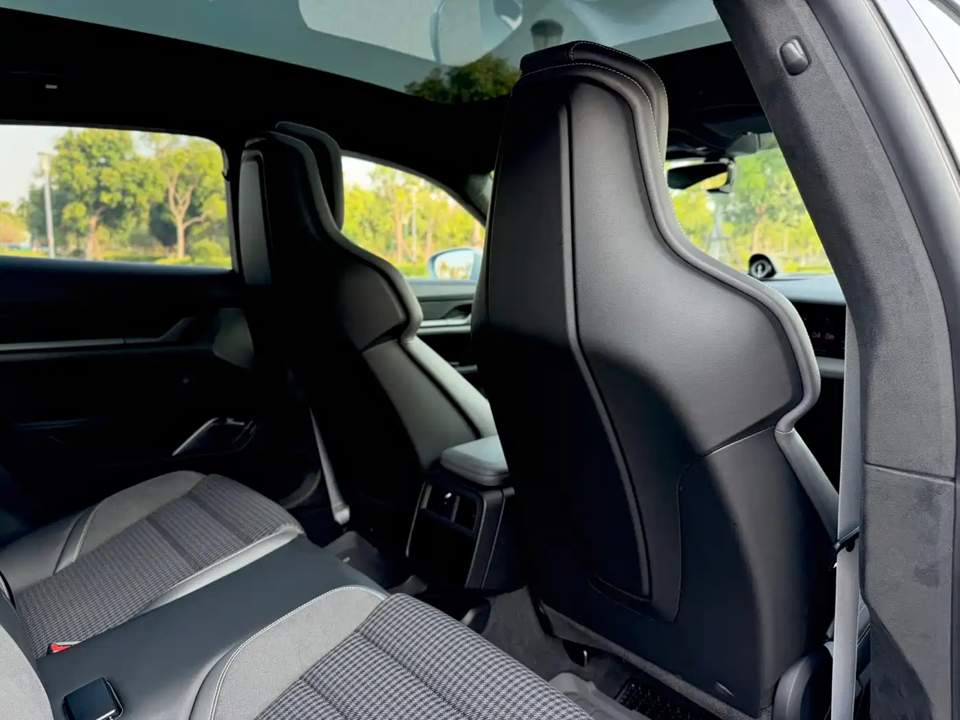 Porsche Taycan 2025 2024 Taycan Turbo Cross Turismo