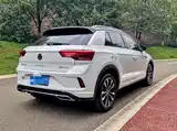 Photo 9 - Volkswagen T-ROC