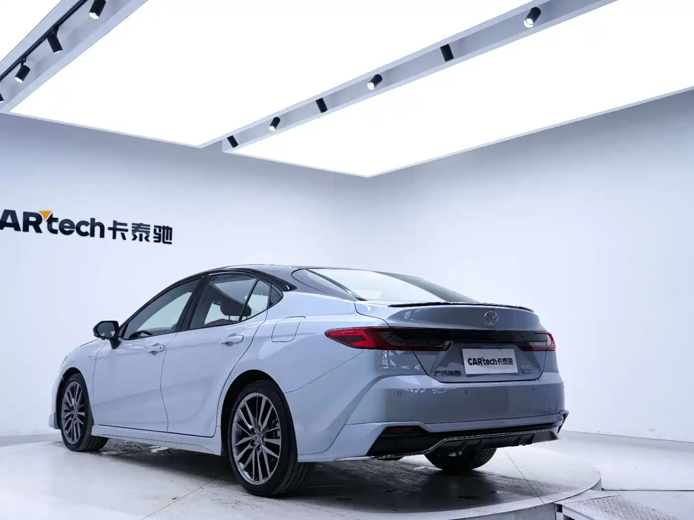 Toyota Camry 2024 Model Dual Hybrid 2.0HXS Sport Plus Edition фото 11