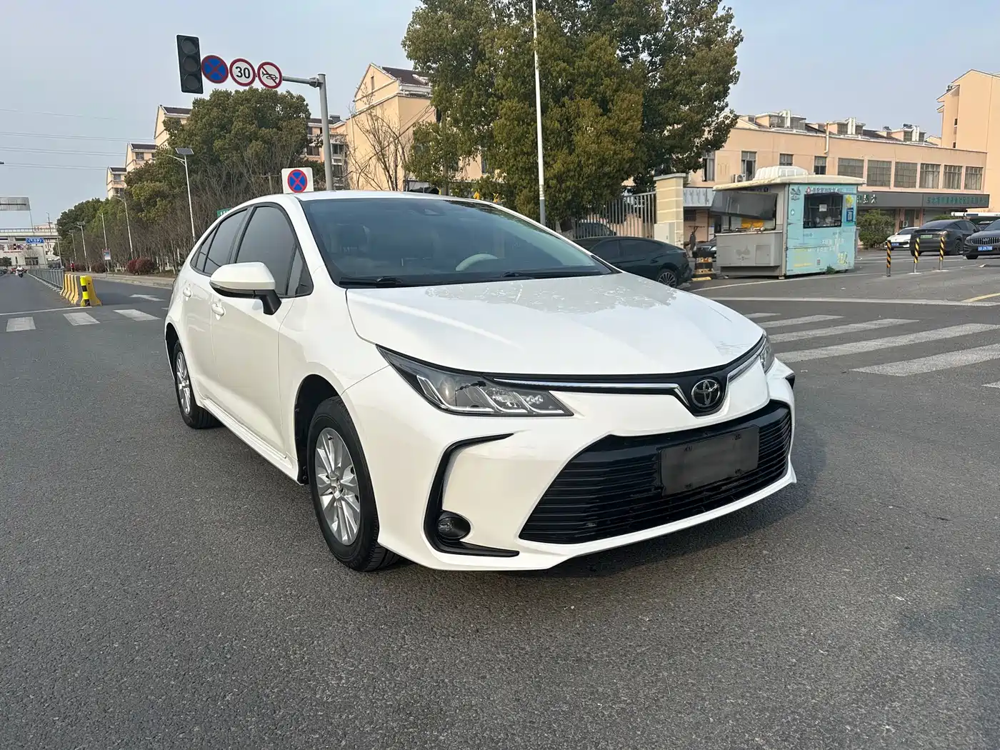Toyota Corolla 2022 1.2T S-CVT Pioneer PLUS Edition фото 3