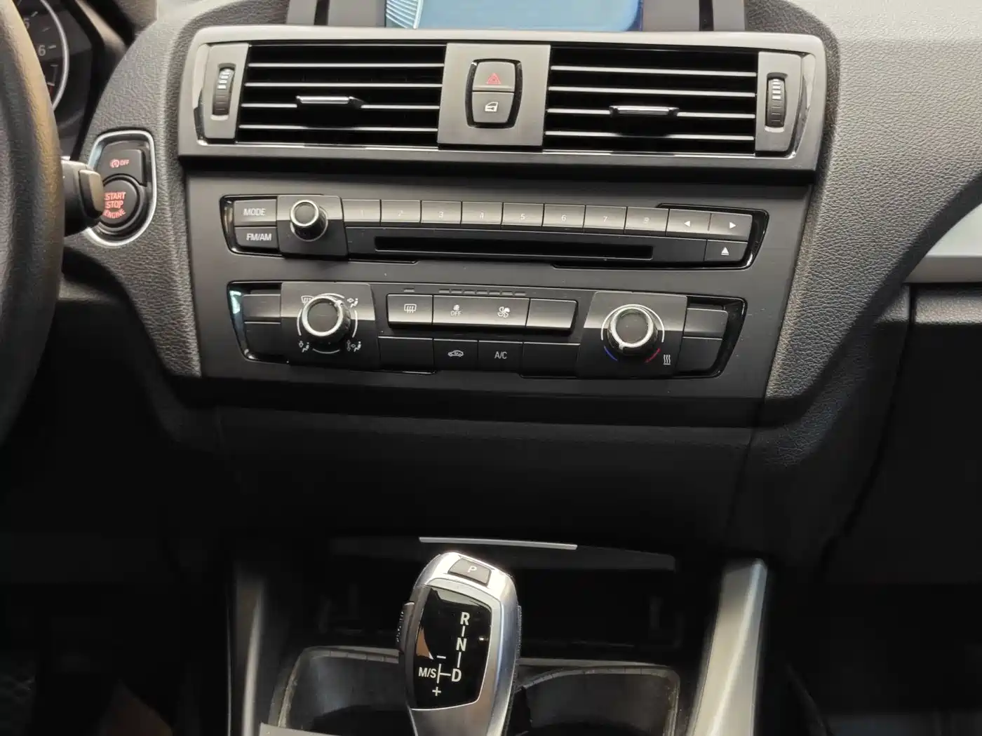 BMW 1 Series (Import) 2013 Facelift 116i Leading Model фото 19