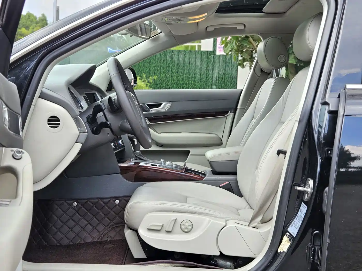 Audi A6L 2010 2010 2.4L Technology