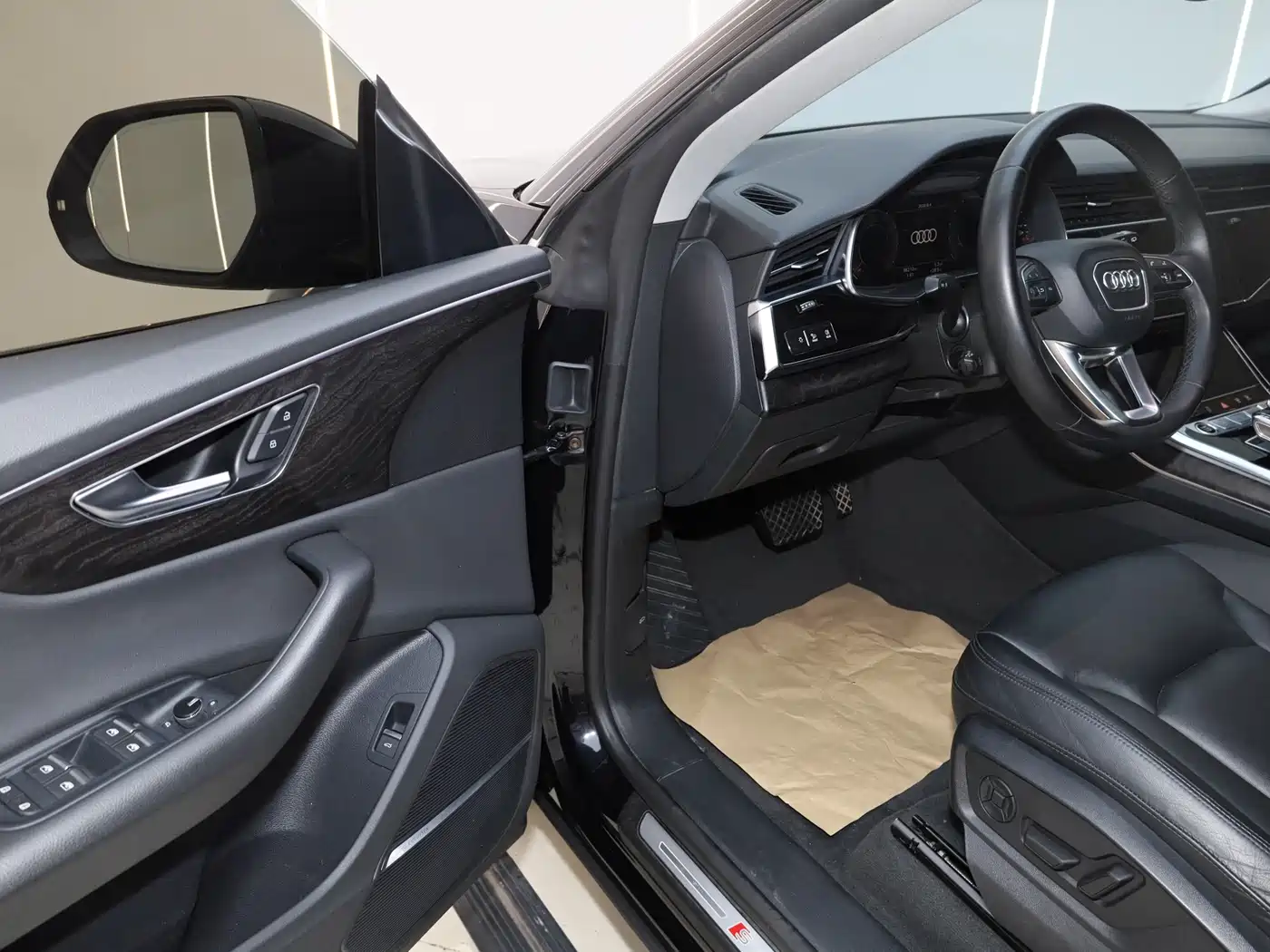 Audi Q8 2021 2021 Model 55 TFSI Luxury Dynamic