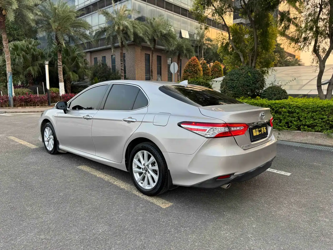 Toyota Camry 2022 2.0GVP Leading Edition фото 14