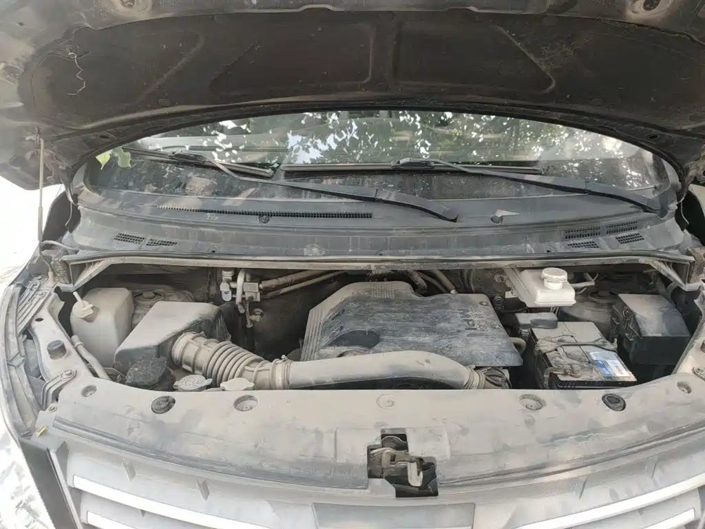 Dongfeng Fengxing Fengxing CM7 2015 2014 2.4L Manual Business Edition