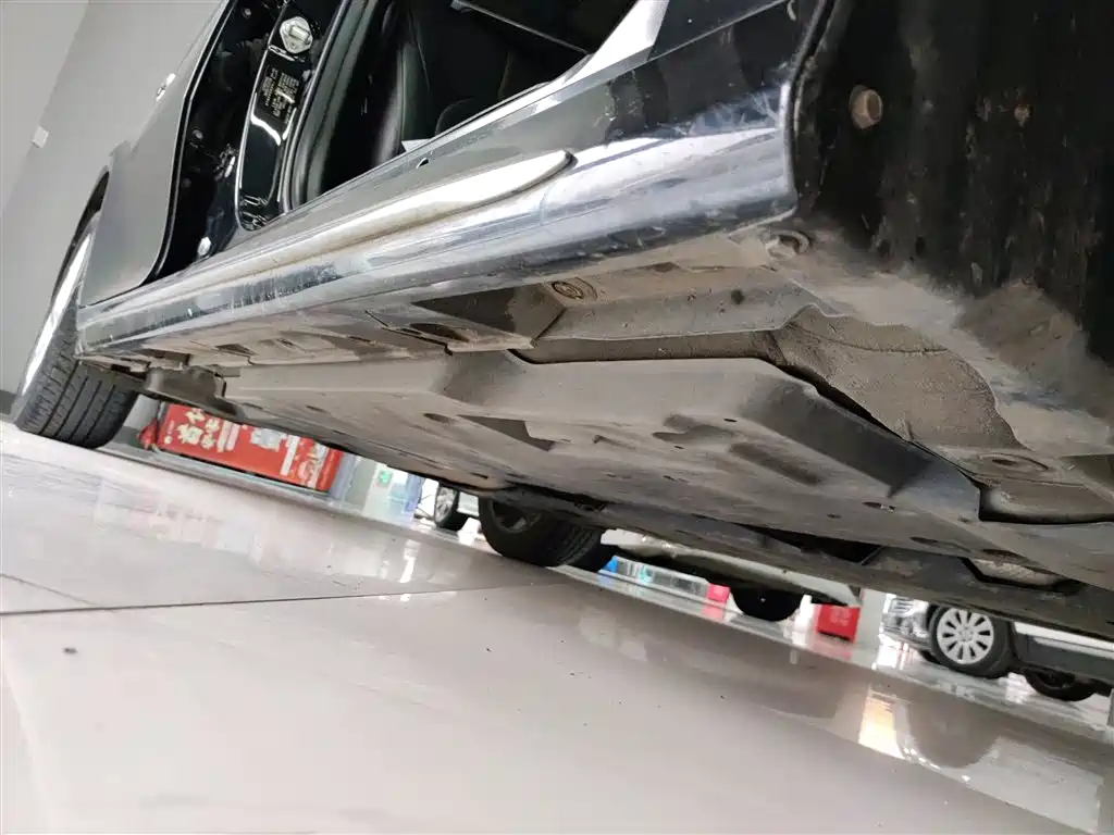 Toyota Camry 2023 2.0G Luxury Edition фото 19