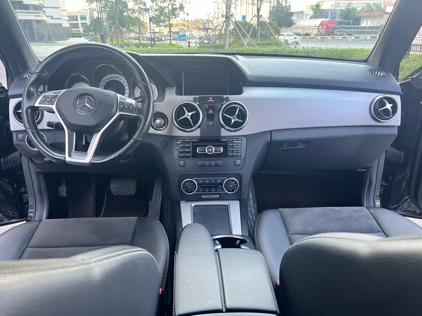 Mercedes-Benz GLK-Class 2015 GLK 300 4MATIC Fashion Ultimate Edition фото 9