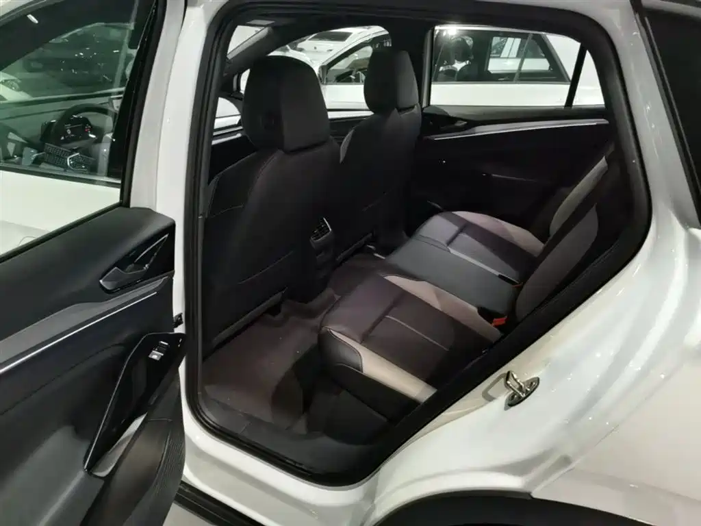 Volkswagen ID.4 CROZZ 2026 Pure Edition фото 17