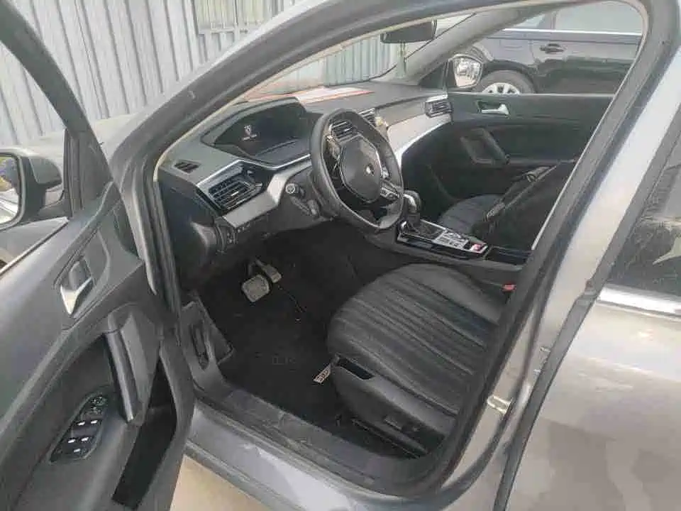 Peugeot 408 2025 2024 360THP Dá Dá Edition Latour