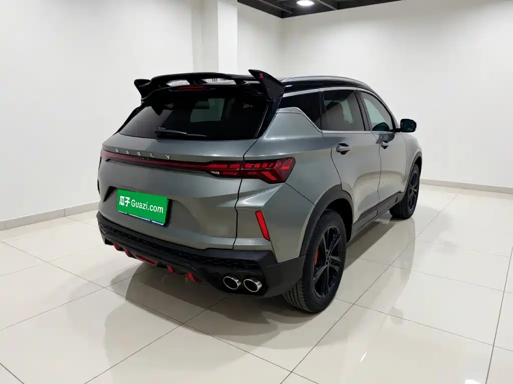 Фото 4 - Geely Binyue