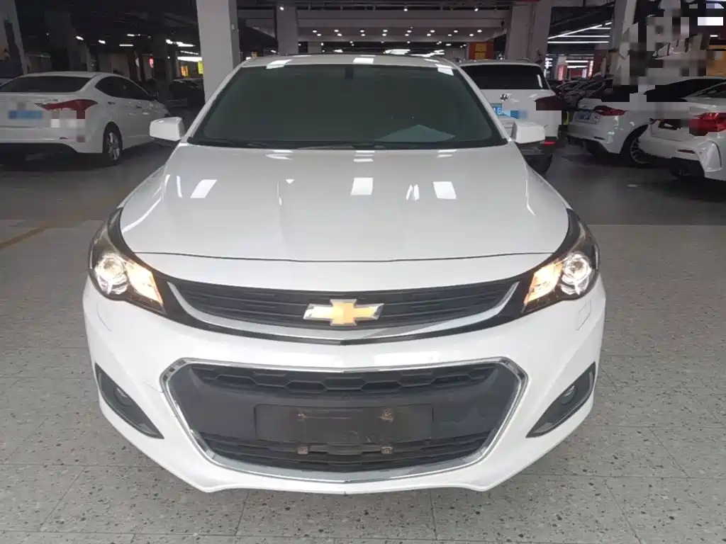 Фото 3 - Chevrolet Malibu
