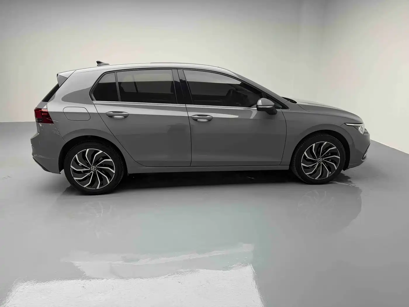 Volkswagen Golf 2023 Facelift 280TSI DSG Pro фото 15