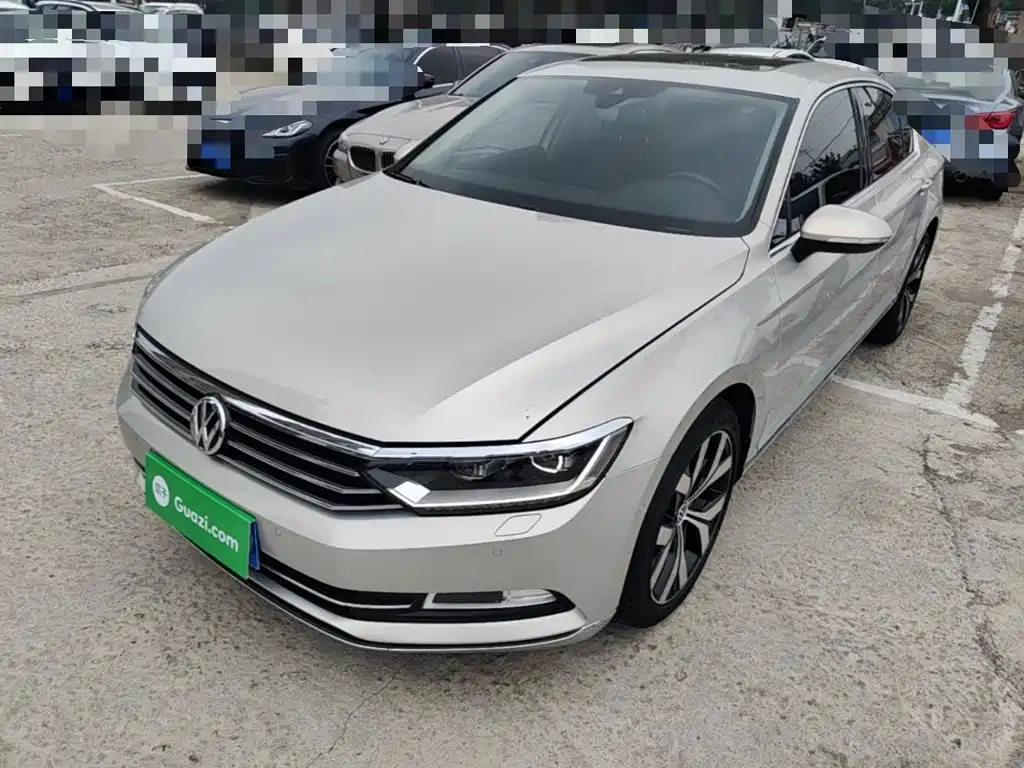 Фото 1 - Volkswagen Magotan