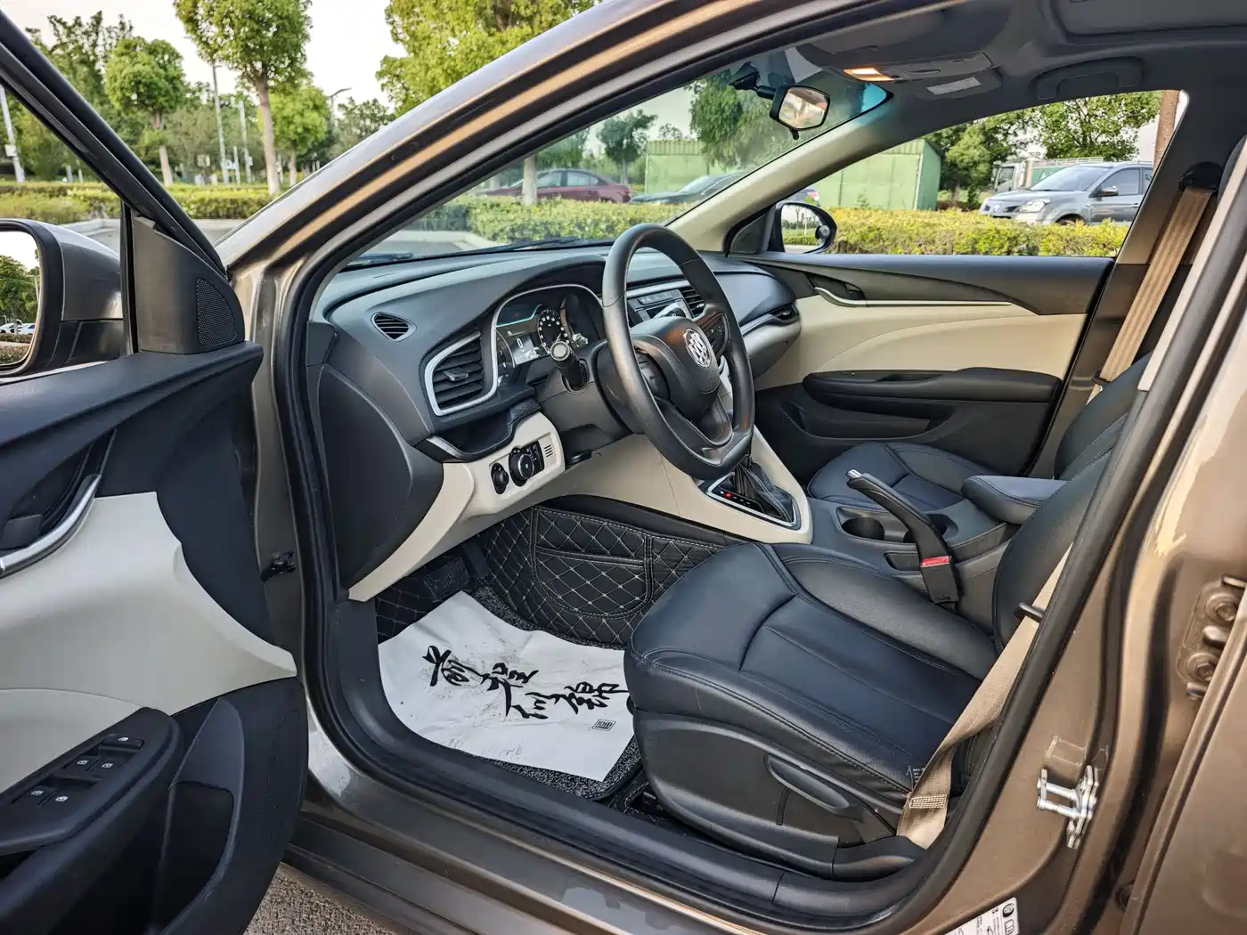 Buick Excelle 2016 15N Automatic Elite фото 8