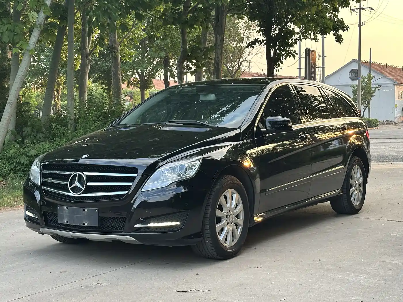 Mercedes-Benz R-Class 2017 R 320 4MATIC Business Collector's Edition