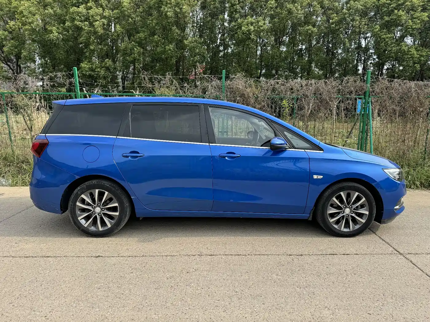 Buick GL6 2018 2018 18T 6-Seater Premium