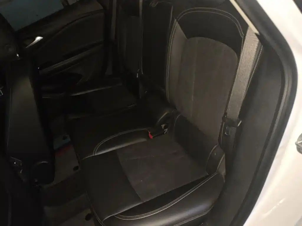 Photo 13 - Buick Verano
