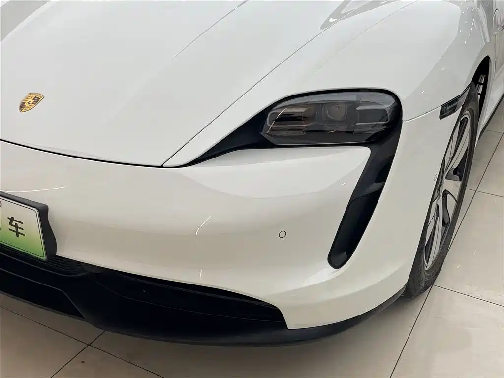 Porsche Taycan 2019 Taycan 4S фото 7