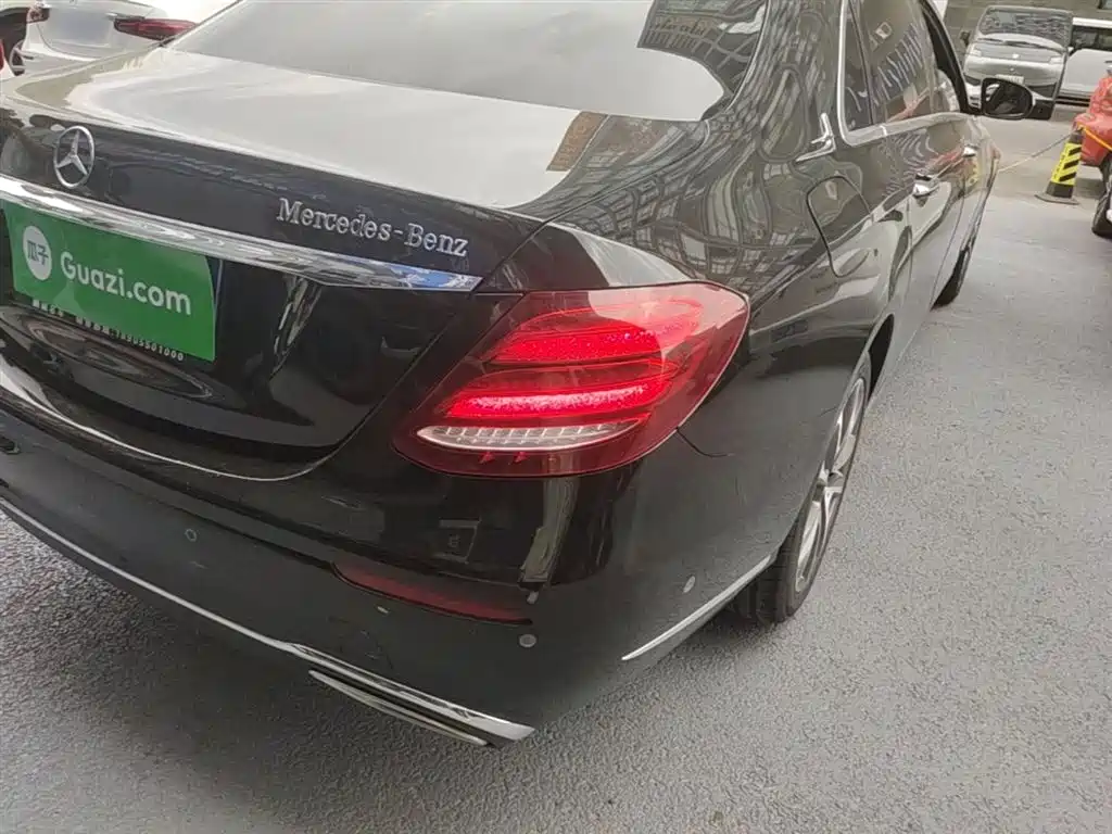 Mercedes-Benz E-Class 2019 E 300 L Fashion фото 8