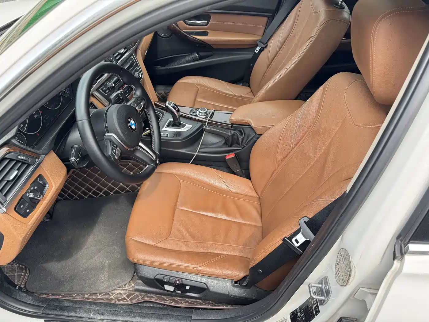 Фото 13 - BMW 3 Series