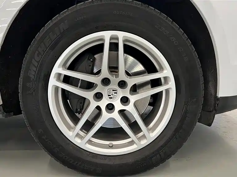 Porsche Macan 2021 Macan 2.0T фото 15
