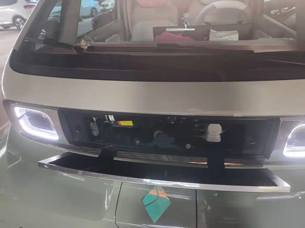 Фото 23 - Baojun KiWi EV