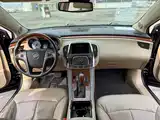 Фото 12 - Buick LaCrosse